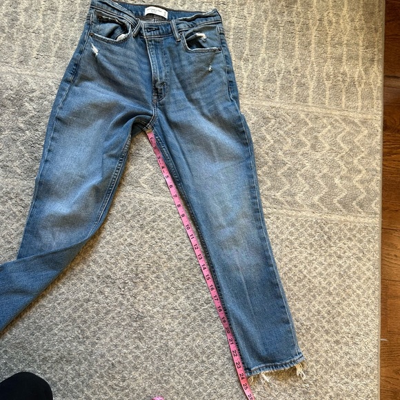 A&F The Skinny High Rise Jeans - Picture 3 of 7